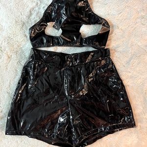 I just bought this  for a photo shoot super cute The top is to have the tag on